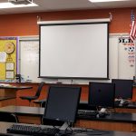 Draper Luma Manual Projection Screen